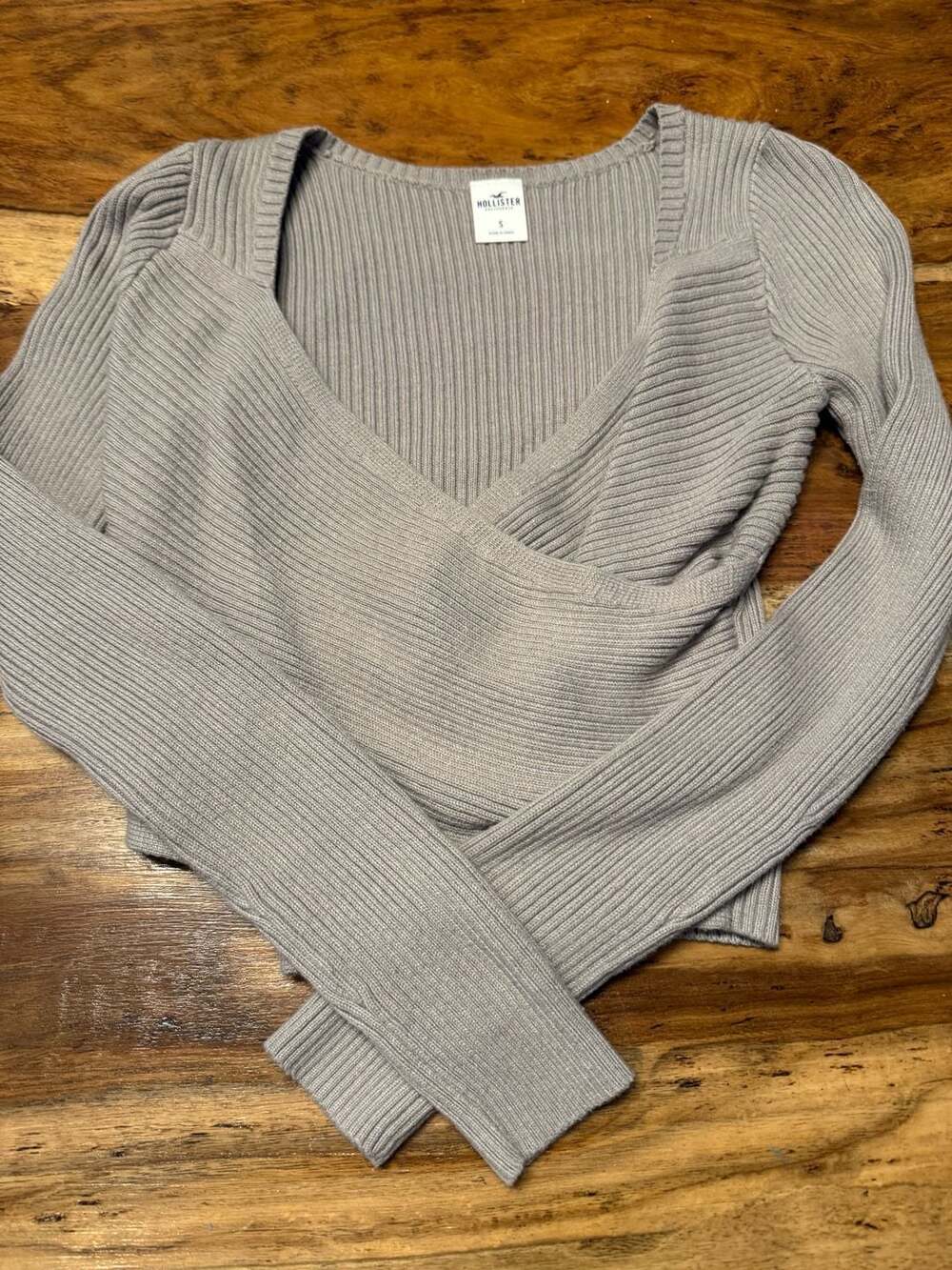 Hollister tan Ribbed Criss Cross Wrap Front Long Sleeve Crop Top Sweater small